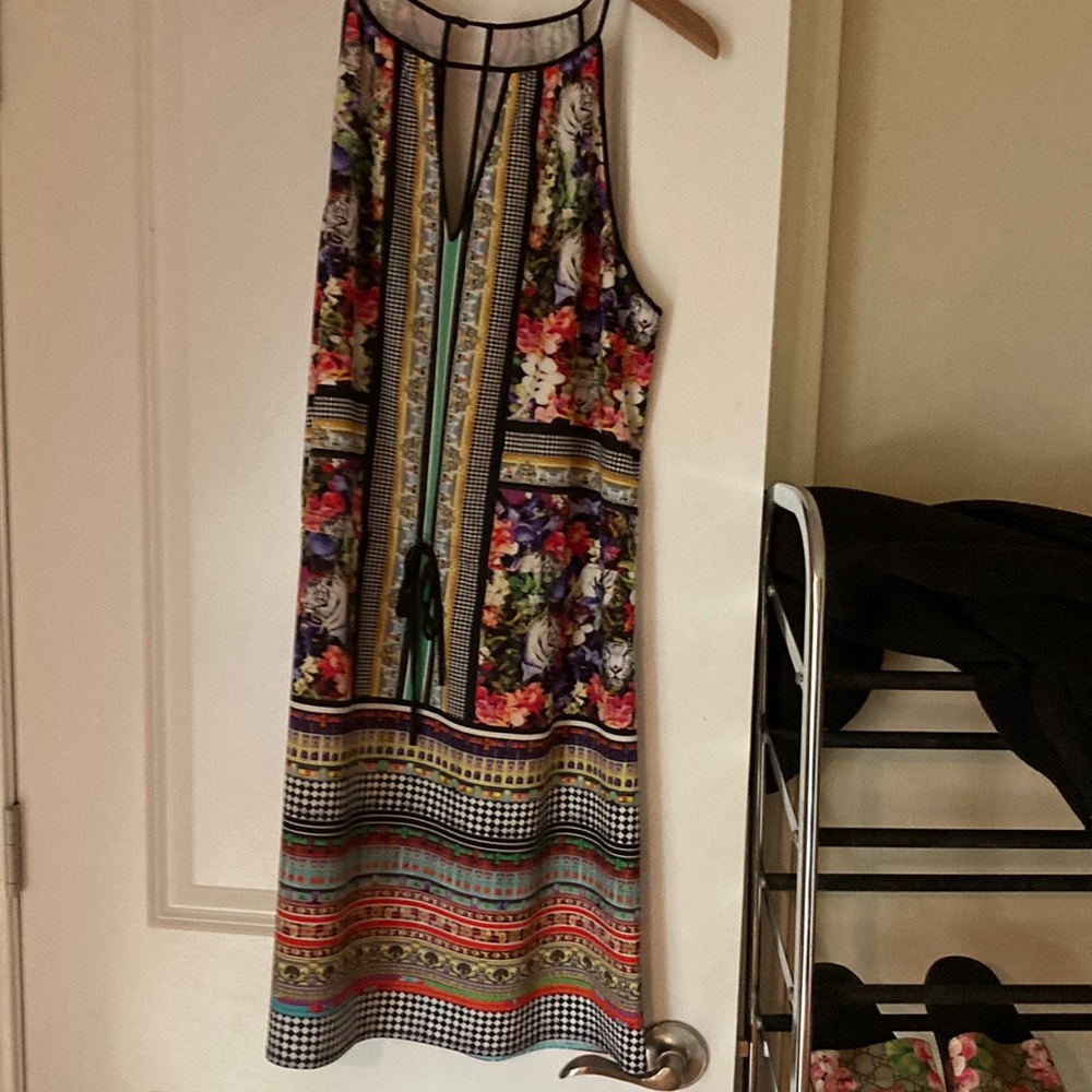 Silky fun floral summer dress with cinched tie waist